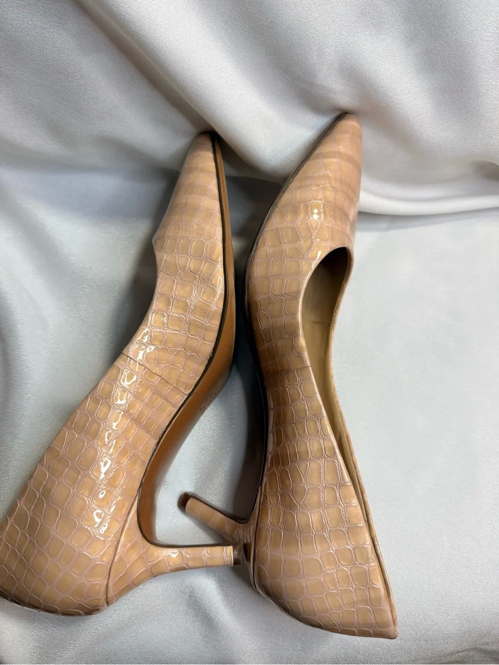 Naturalizer Everly Beige Croc Patent Leather Pumps Size 8.5